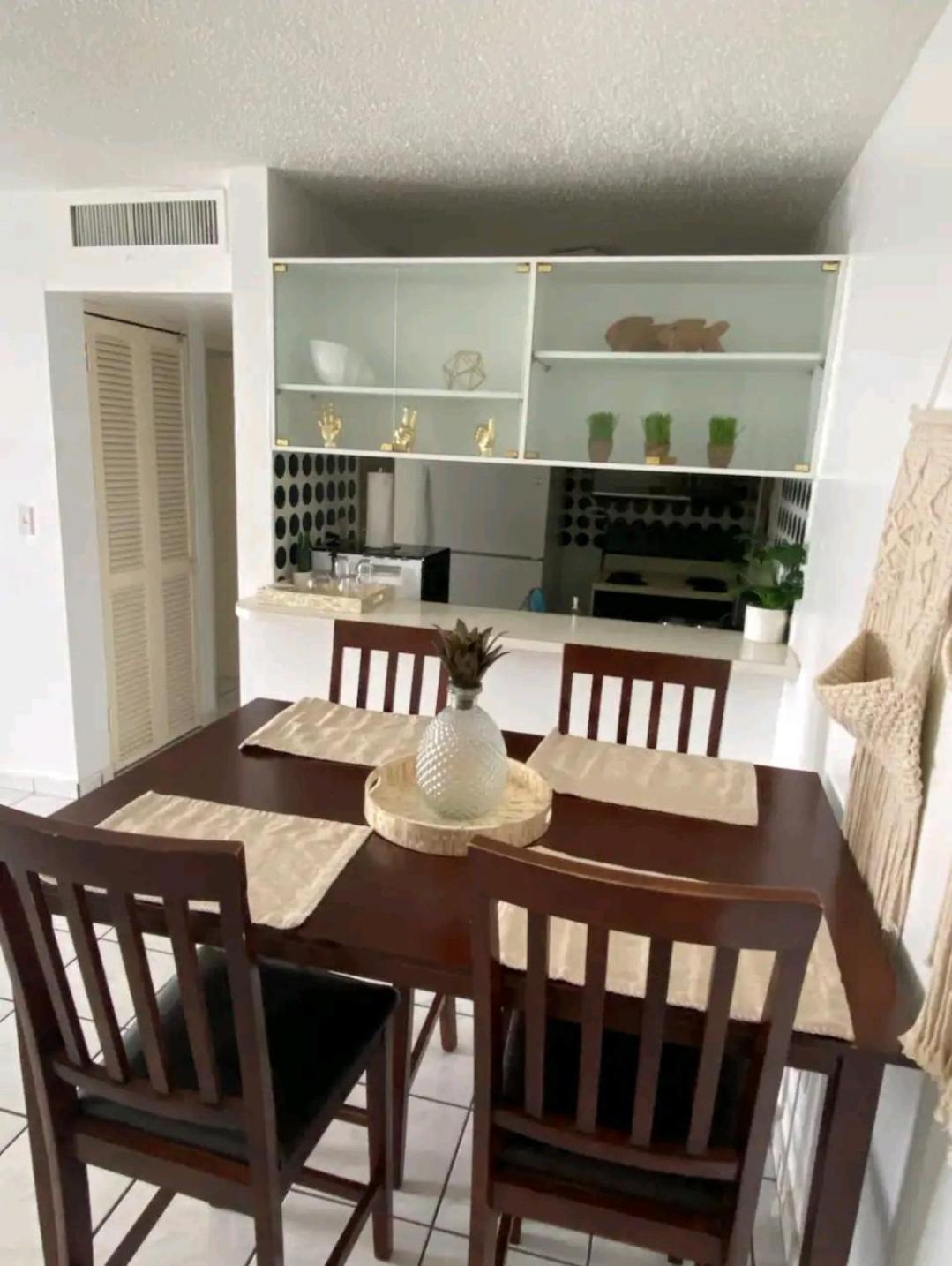 Marbella Apartments San Juan Ngoại thất bức ảnh